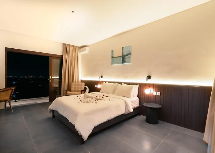 Jb Hazel, 4bedroom In Villa