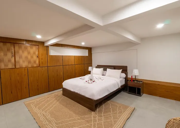 Jb Hazel, 4bedroom In Villa